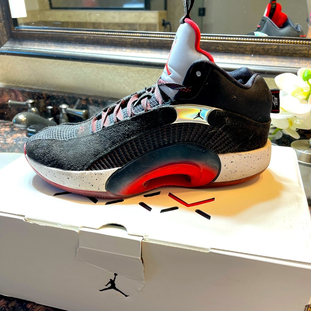 Mens Jordan size 10